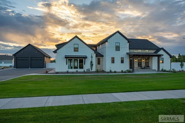 $1,499,000 | 4887 North Sunset Drive, Iona, ID 83427