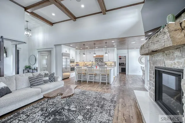 $1,499,000 | 4887 North Sunset Drive, Iona, ID 83427