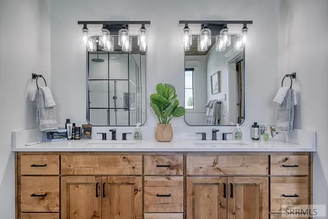 $1,499,000 | 4887 North Sunset Drive, Iona, ID 83427