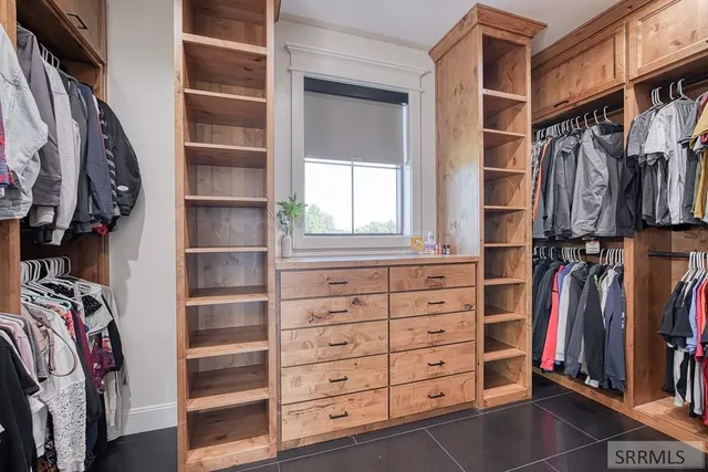 $1,499,000 | 4887 North Sunset Drive, Iona, ID 83427