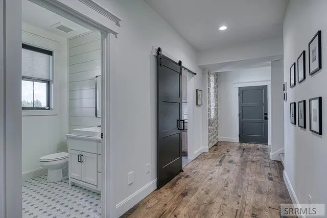 $1,499,000 | 4887 North Sunset Drive, Iona, ID 83427