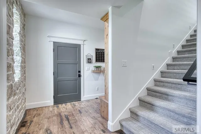 $1,499,000 | 4887 North Sunset Drive, Iona, ID 83427