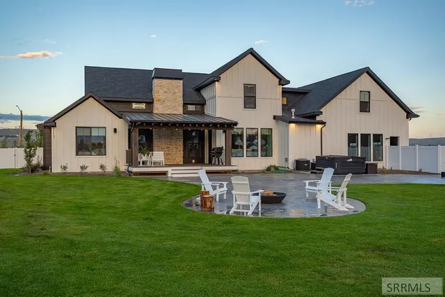 $1,499,000 | 4887 North Sunset Drive, Iona, ID 83427