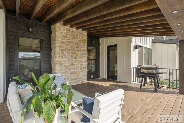 $1,499,000 | 4887 North Sunset Drive, Iona, ID 83427