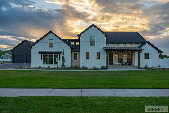 $1,499,000 | 4887 North Sunset Drive, Iona, ID 83427