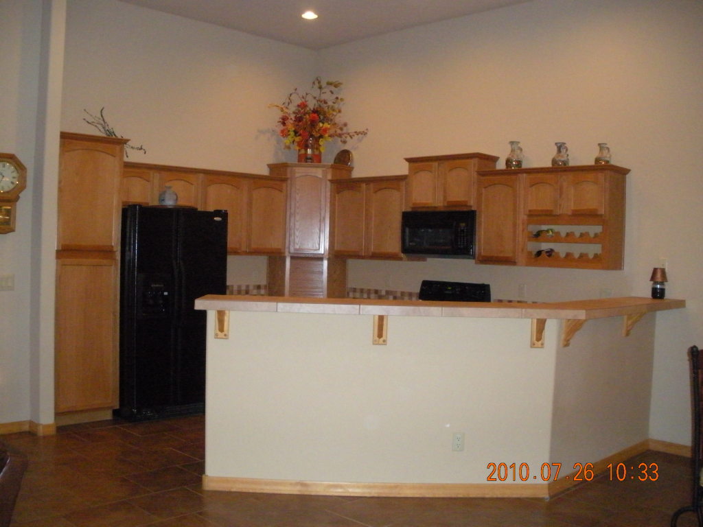 719 South Mountain View Road Apache Junction, AZ 85119 - Photo 15 of 34 Kitchen Bar