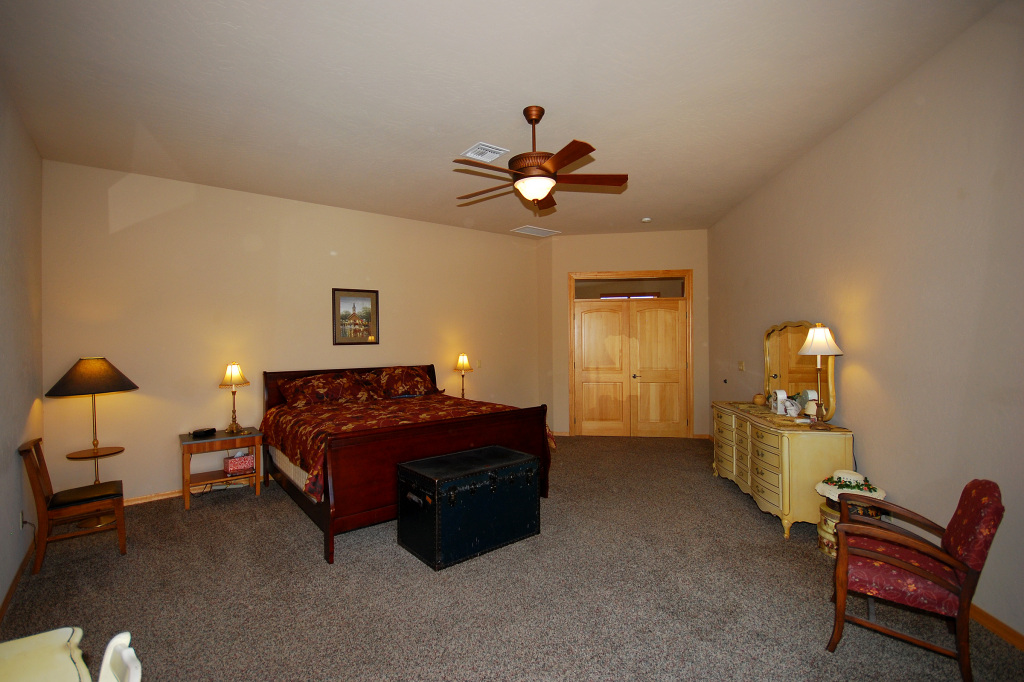 719 South Mountain View Road Apache Junction, AZ 85119 - Photo 6 of 34 master Suite