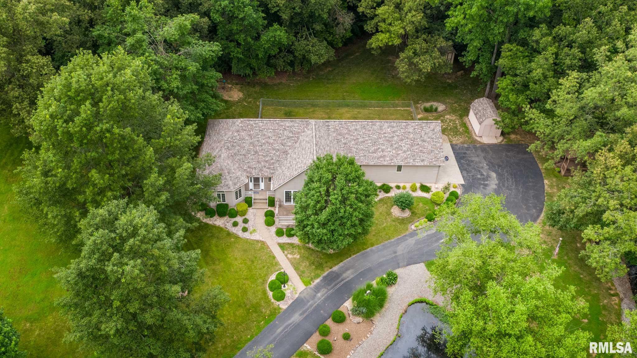 10415 Chayla Road Marion, IL 62959 - Photo 1 of 48