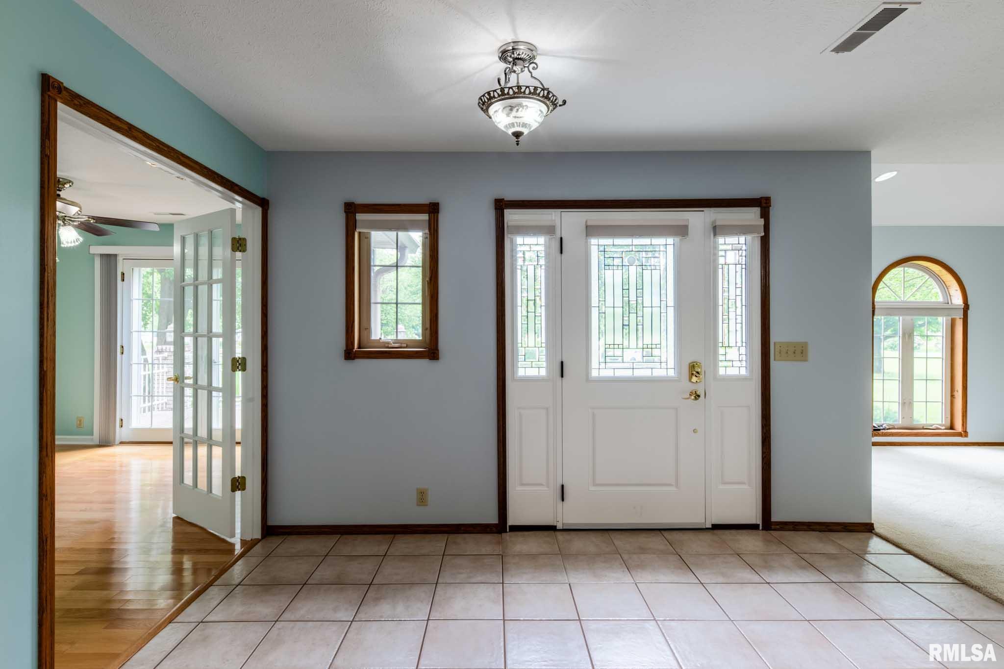 10415 Chayla Road Marion, IL 62959 - Photo 4 of 48