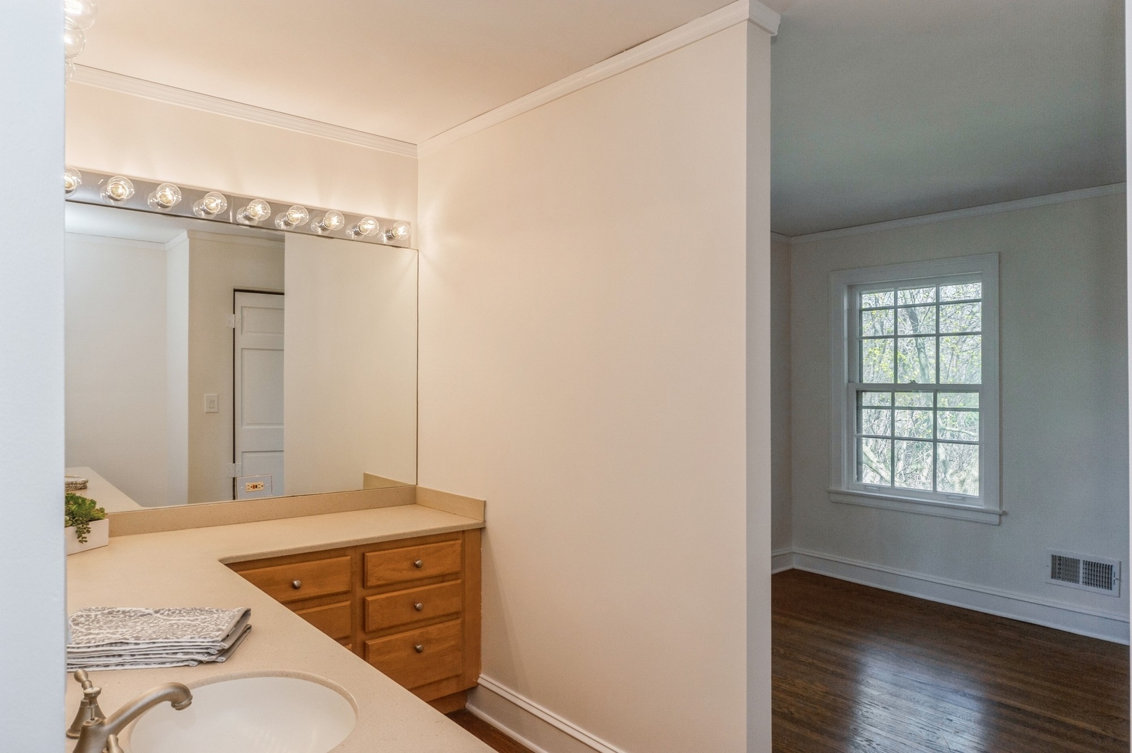 872 Green Bay Road Highland Park, IL 60035 - Photo 15 of 30 a bathroom with a granite countertop sink toilet and shower