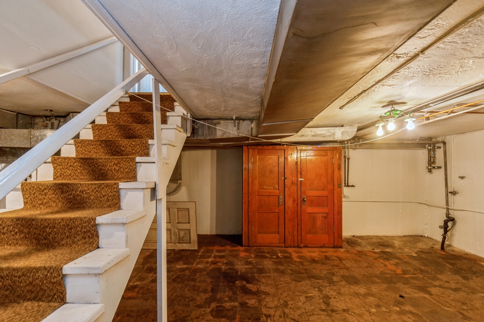 872 Green Bay Road Highland Park, IL 60035 - Photo 21 of 30 a view of an entryway with staircase