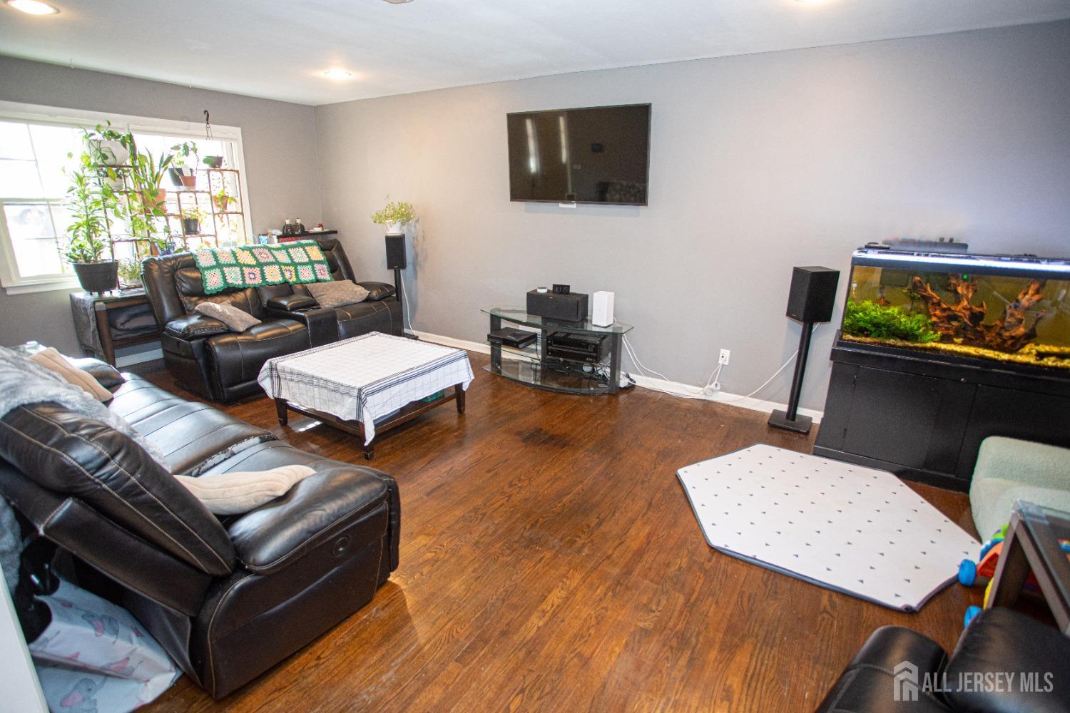 58 Lochatong Road Ewing, NJ 08628 - Photo 28 of 52 Gallery Image 28