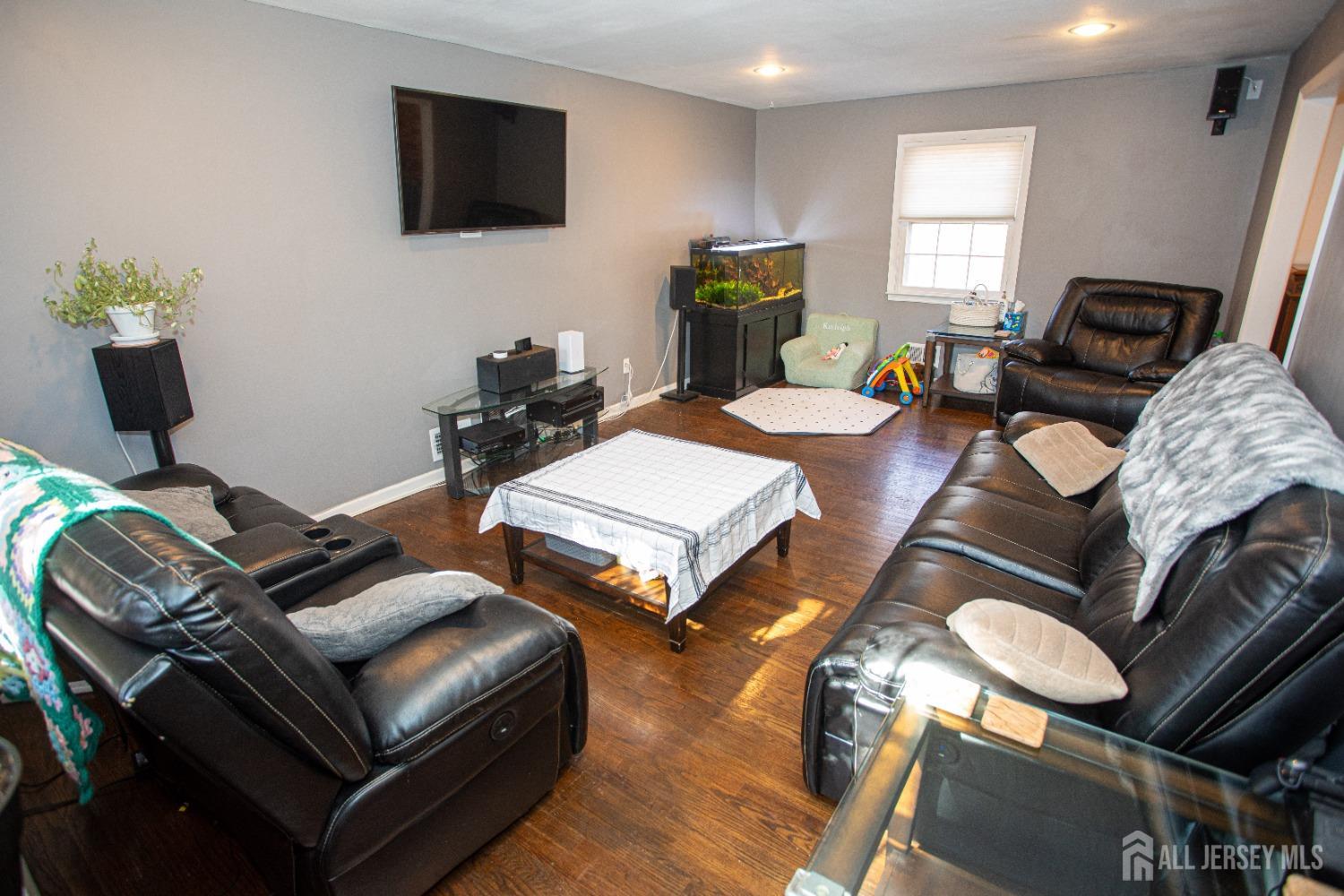58 Lochatong Road Ewing, NJ 08628 - Photo 29 of 52 Gallery Image 29