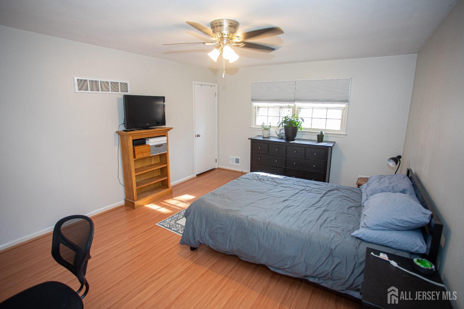 58 Lochatong Road Ewing, NJ 08628 - Photo 38 of 52 Gallery Image 38
