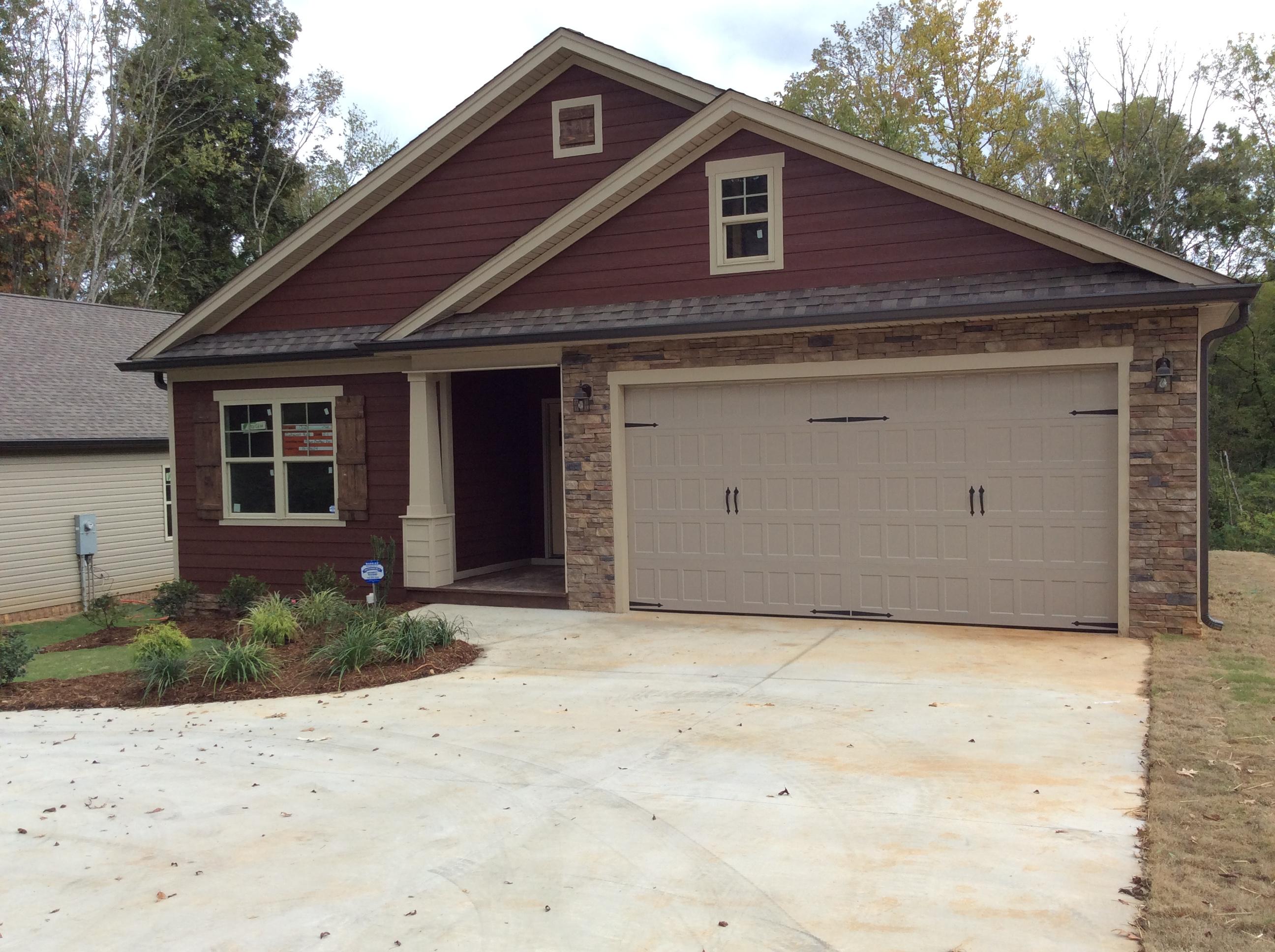 1310 Gunbarrel Road, Unit 20 Chattanooga, TN 37421 - Photo 2 of 16 IMG_0444