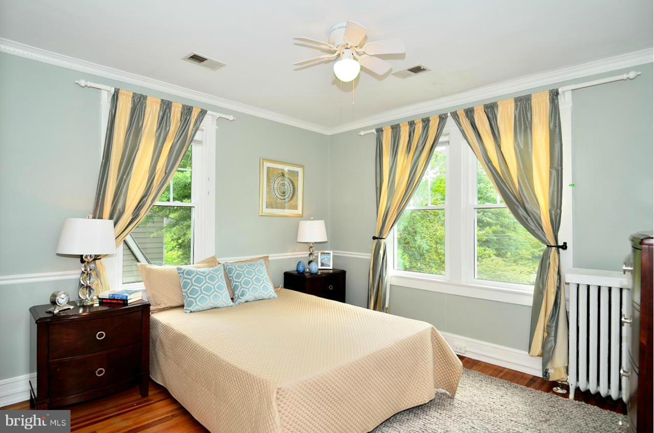 4409 River Road Northwest Washington, DC 20016 - Photo 14 of 30 Bedroom (Master)
