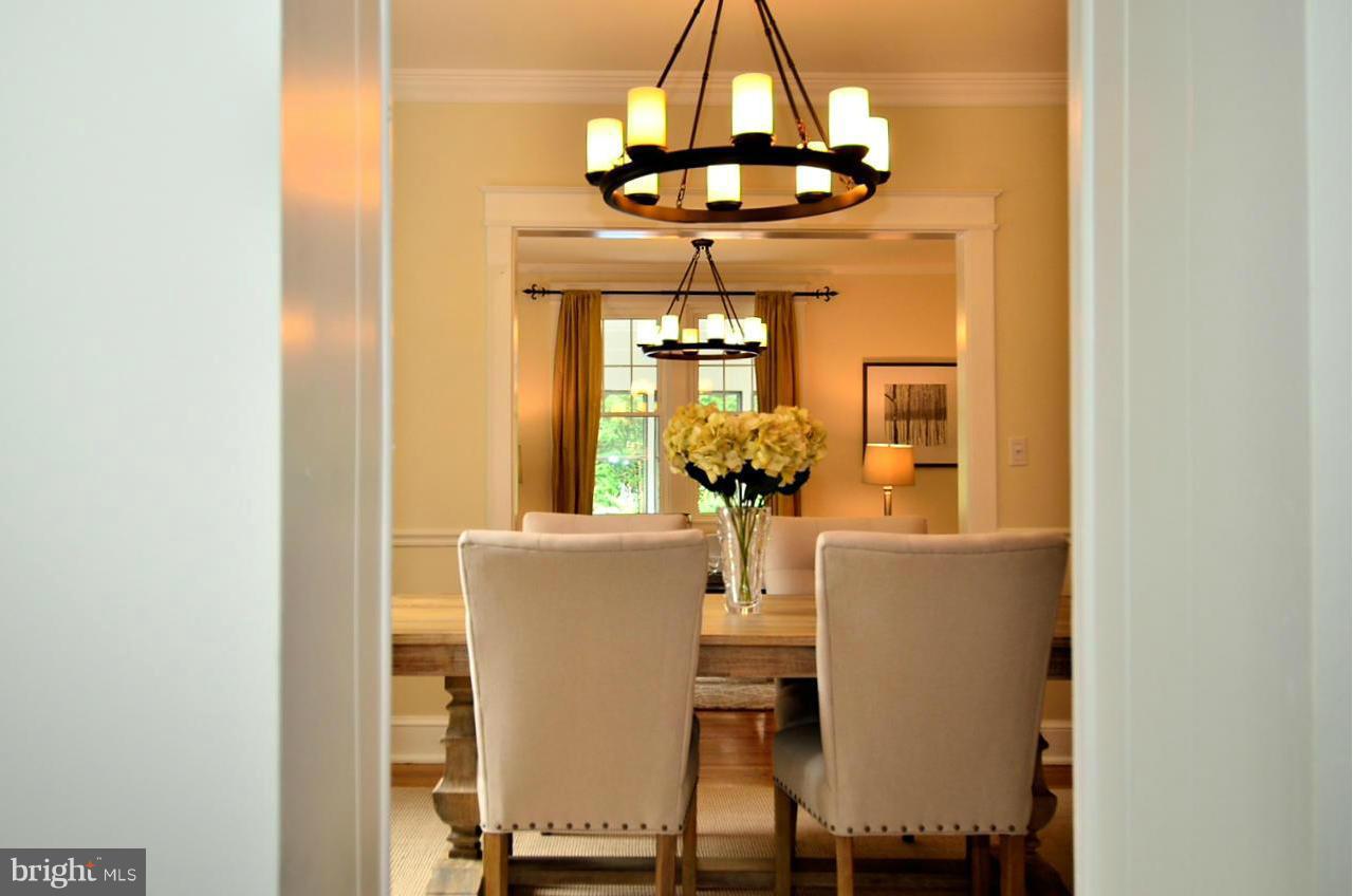 4409 River Road Northwest Washington, DC 20016 - Photo 10 of 30 Gorgeous