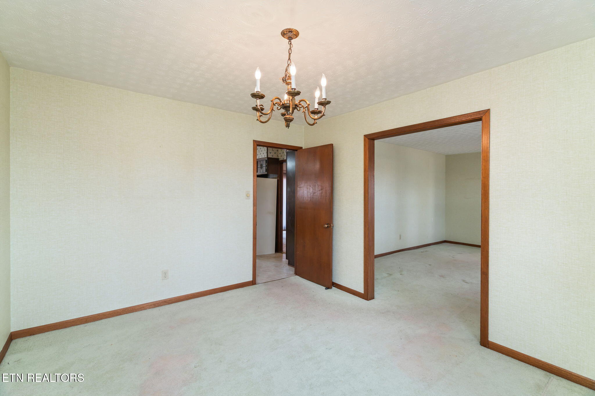 263 Mohawk Circle Seymour, TN 37865 - Photo 11 of 41 Dining Room
