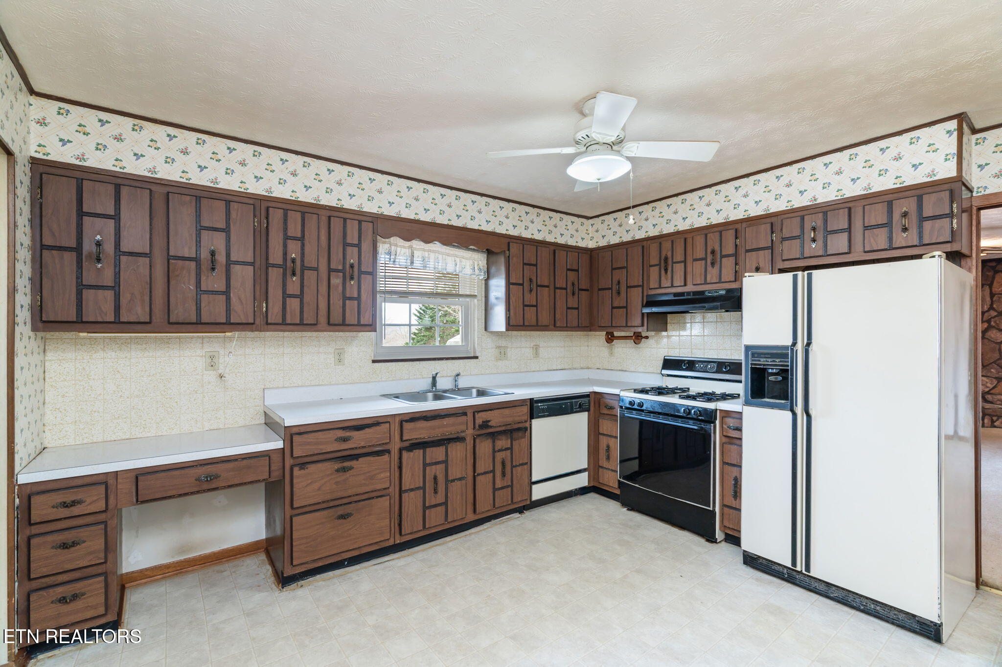 263 Mohawk Circle Seymour, TN 37865 - Photo 13 of 41 Kitchen