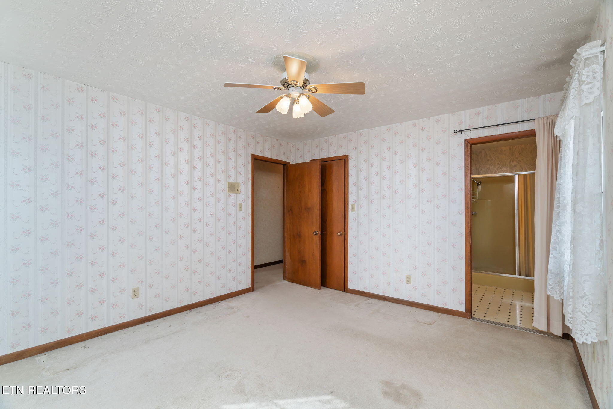 263 Mohawk Circle Seymour, TN 37865 - Photo 28 of 41 Master Bedroom