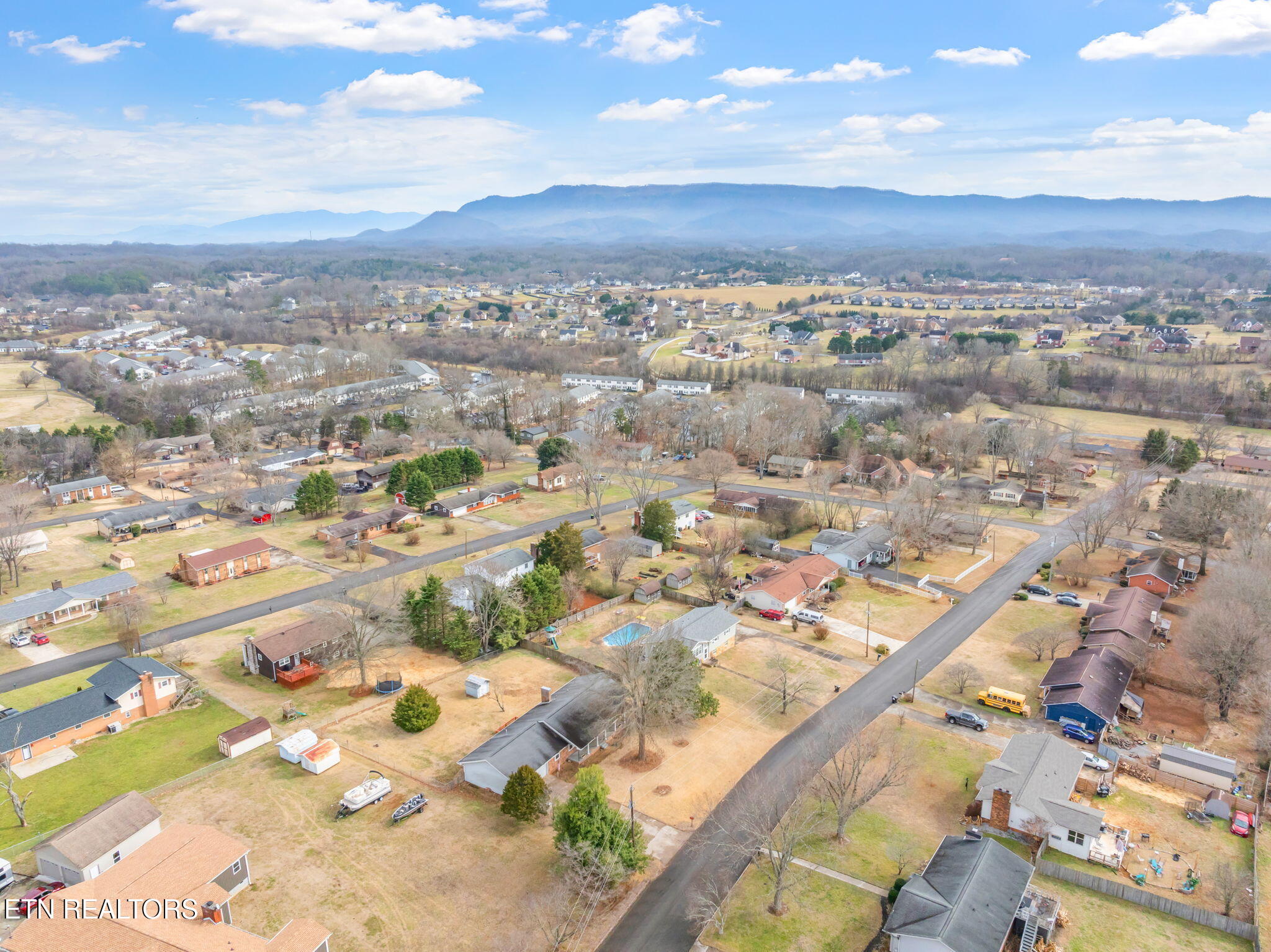 263 Mohawk Circle Seymour, TN 37865 - Photo 37 of 41 GSMNP