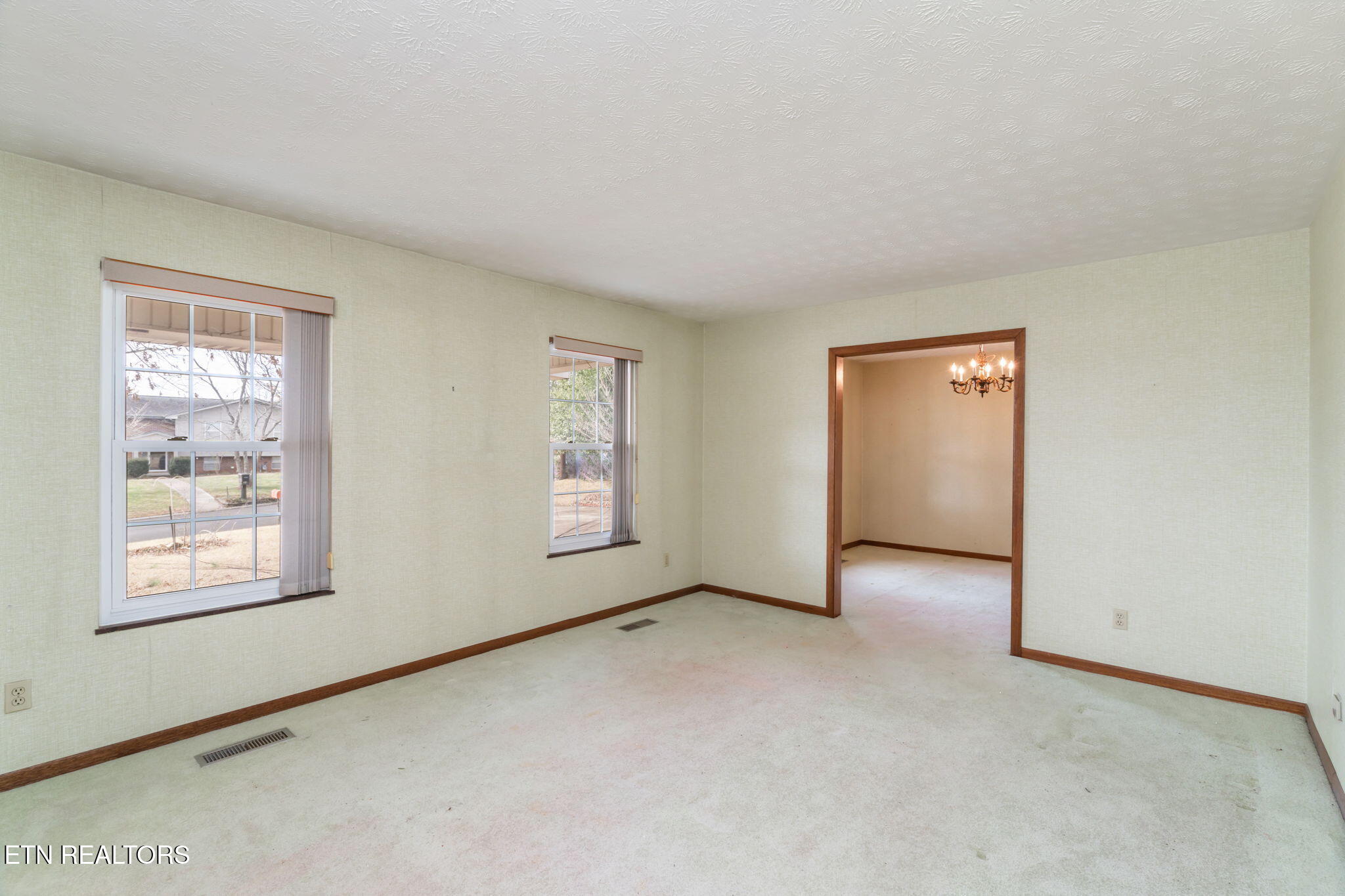 263 Mohawk Circle Seymour, TN 37865 - Photo 8 of 41 Living Room