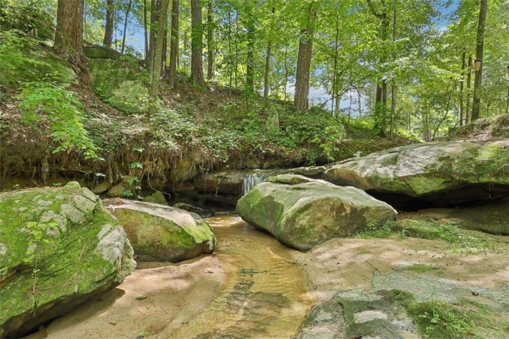 250 Stagecoach Road Oxford, GA 30054 - Photo 64 of 76