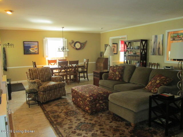 4611 Fox Run Road Louisville, KY 40207 - Photo 35 of 61 IMG_3759