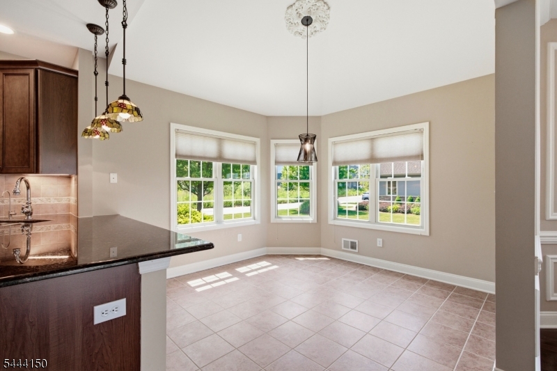 98 Tarrington Road Hamburg, NJ 07419 - Photo 31 of 40