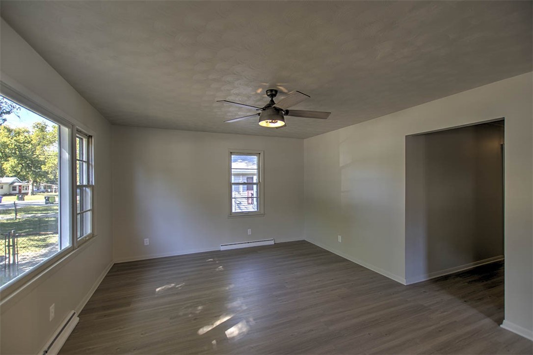 3948 East Grand Avenue Decatur, IL 62526 - Photo 5 of 20 Gallery Image 5