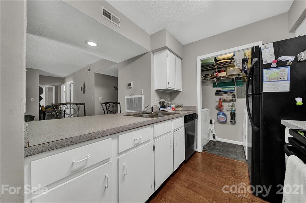 11082 Harrowfield Road Charlotte, NC 28226 - Photo 11 of 28 Gallery Image 11