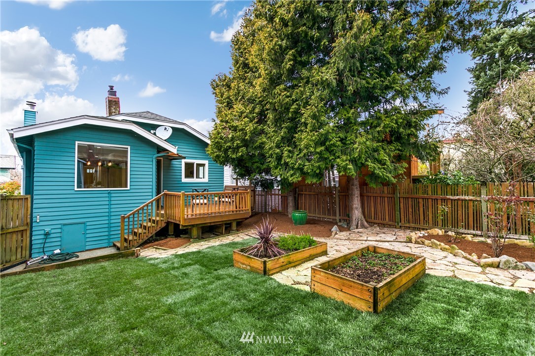 4120 Interlake Avenue North Seattle, WA 98103 - Photo 15 of 17 Gallery Image 15