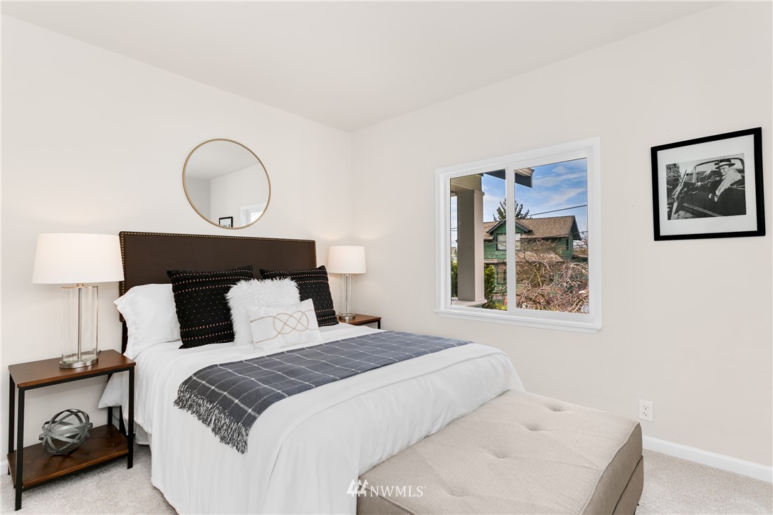 4120 Interlake Avenue North Seattle, WA 98103 - Photo 7 of 17 Gallery Image 7