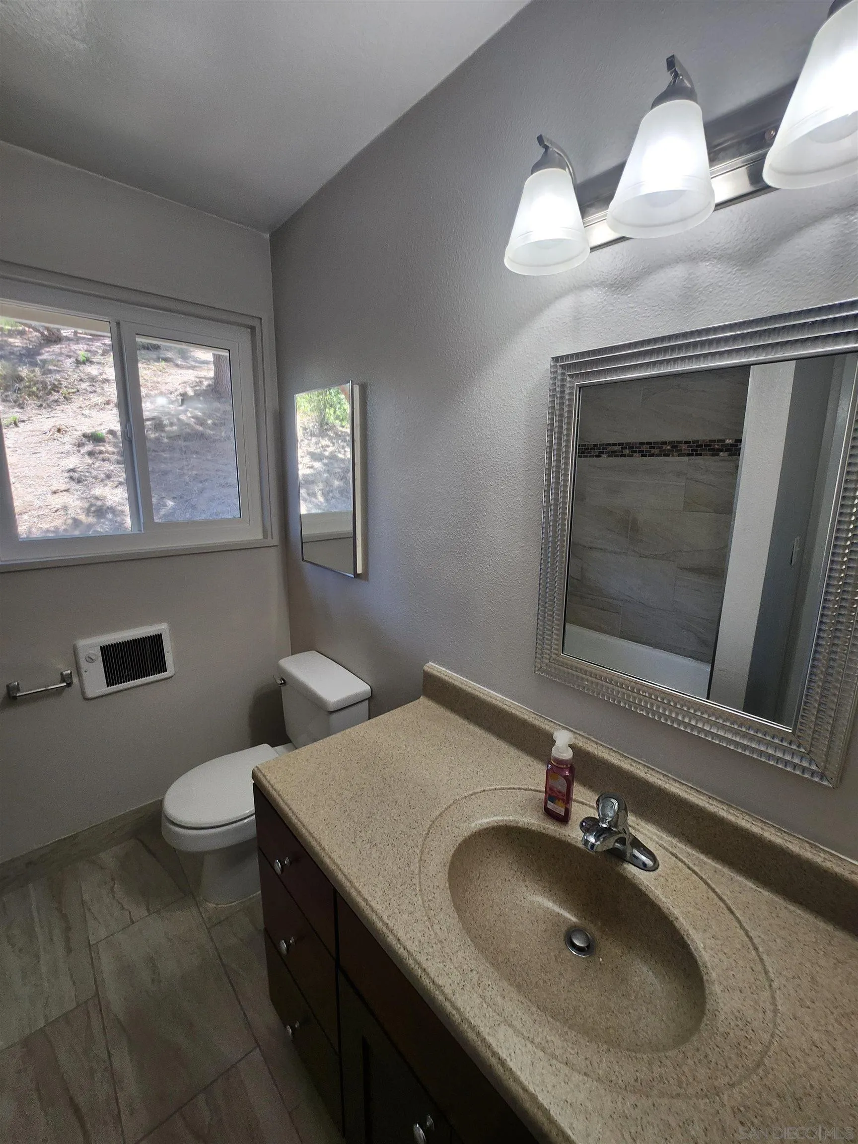 12157 Gay Rio Drive Lakeside, CA 92040 - Photo 9 of 16 Gallery Image 9