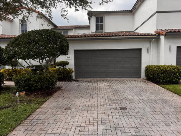 $6,400 | 876 Spinnaker Drive, Unit 876, Hollywood, FL 33019