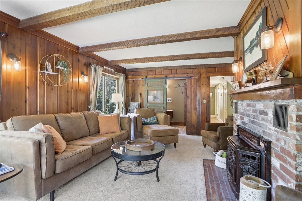 11 Graniteville Road Westford, MA 01886 - Photo 13 of 37