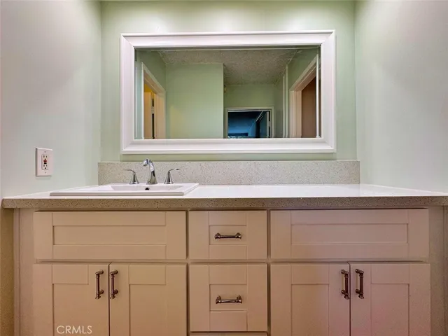 $2,735 | 5625 North Sumner Way, Unit 212, Culver City, CA 90230