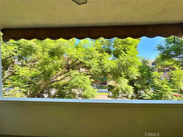 $2,735 | 5625 North Sumner Way, Unit 212, Culver City, CA 90230