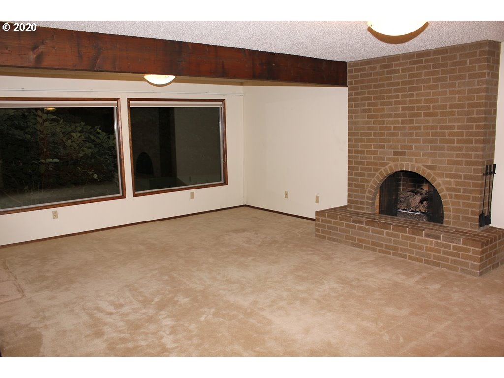 39 Touchstone Lake Oswego, OR 97035 - Photo 11 of 30