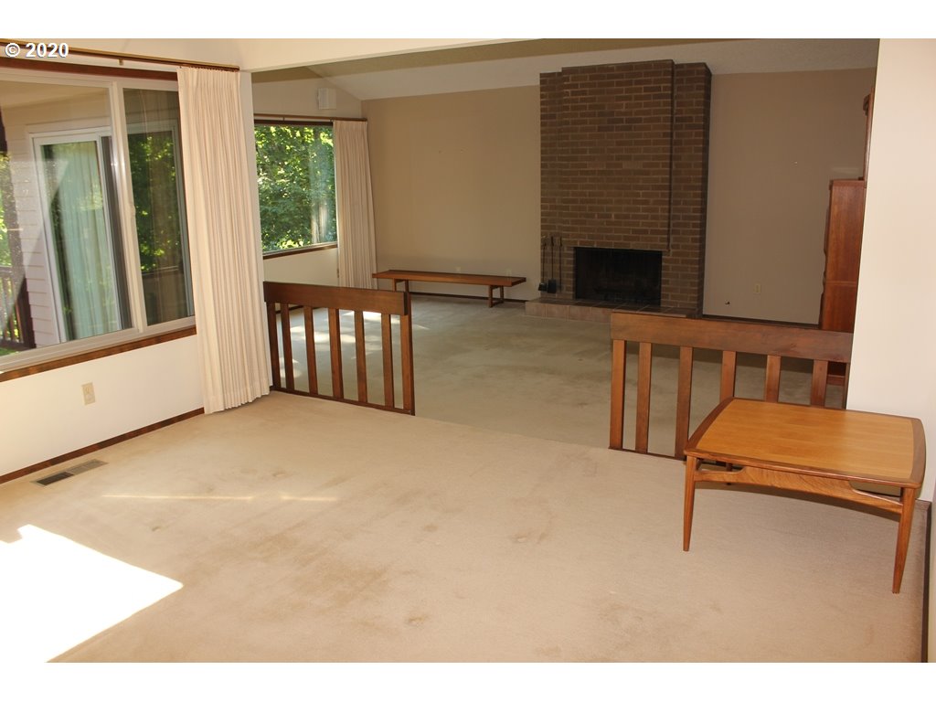 39 Touchstone Lake Oswego, OR 97035 - Photo 7 of 30