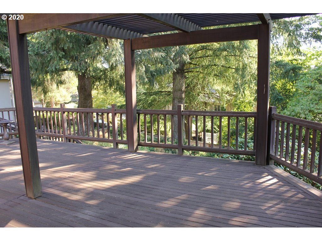 39 Touchstone Lake Oswego, OR 97035 - Photo 9 of 30