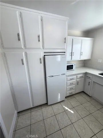 $2,195 | 931 West 19th Street, Unit 38, Costa Mesa, CA 92627