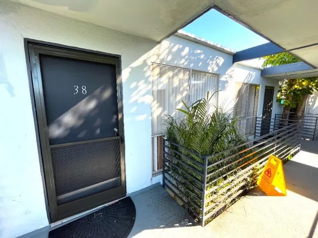 $2,195 | 931 West 19th Street, Unit 38, Costa Mesa, CA 92627