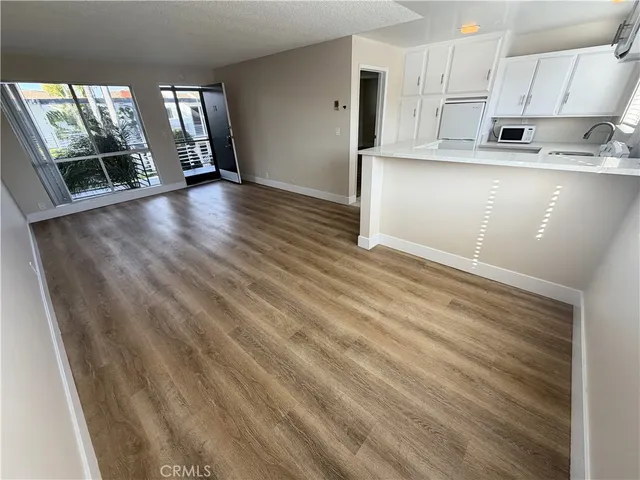 $2,195 | 931 West 19th Street, Unit 38, Costa Mesa, CA 92627