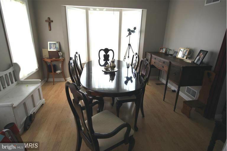 450 Ridge View Drive Berkeley Springs, WV 25411 - Photo 14 of 23 Dining Room