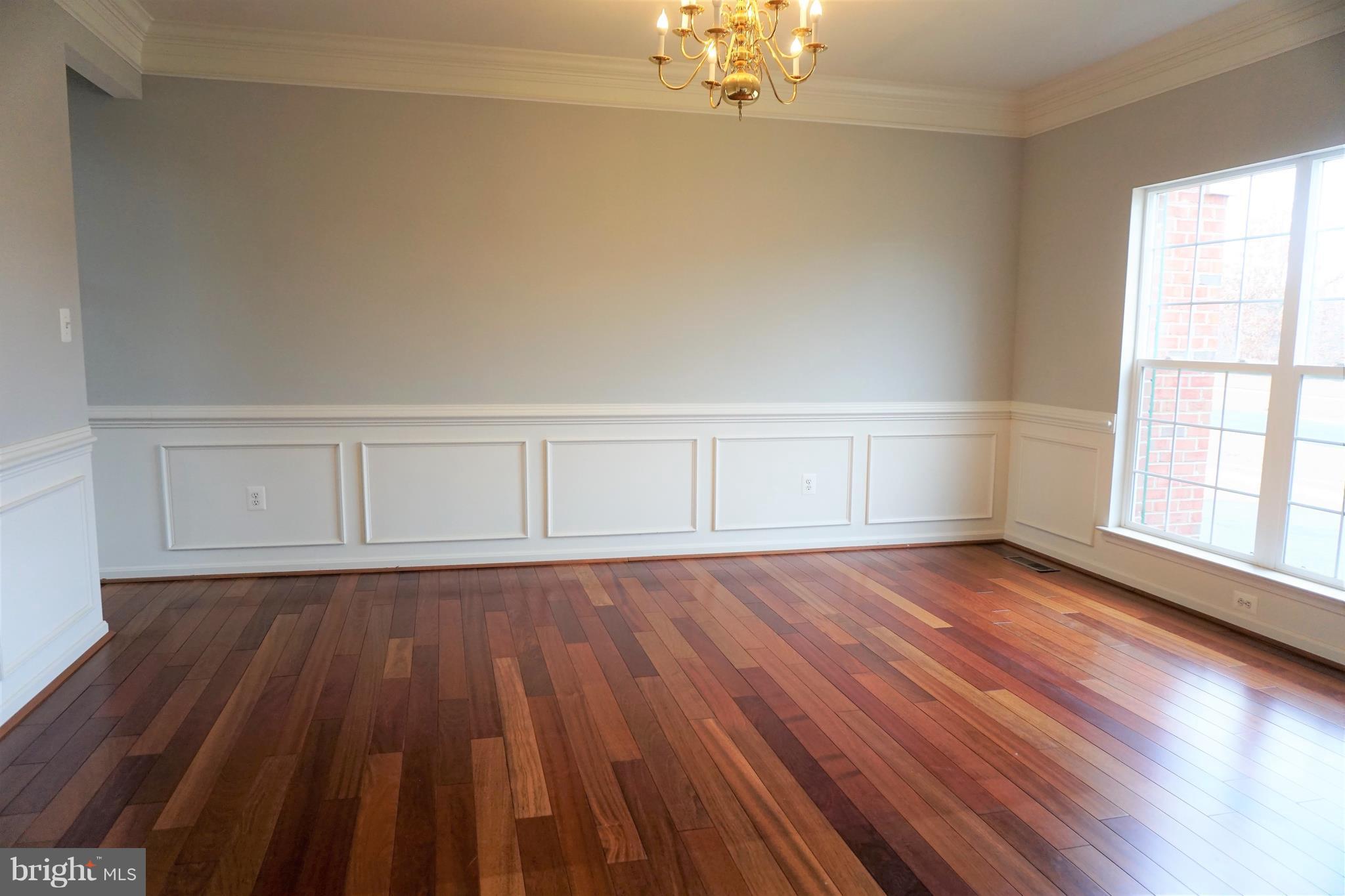 14516 Bubbling Spring Road Boyds, MD 20841 - Photo 10 of 24 Dining Room with intensive crown molding