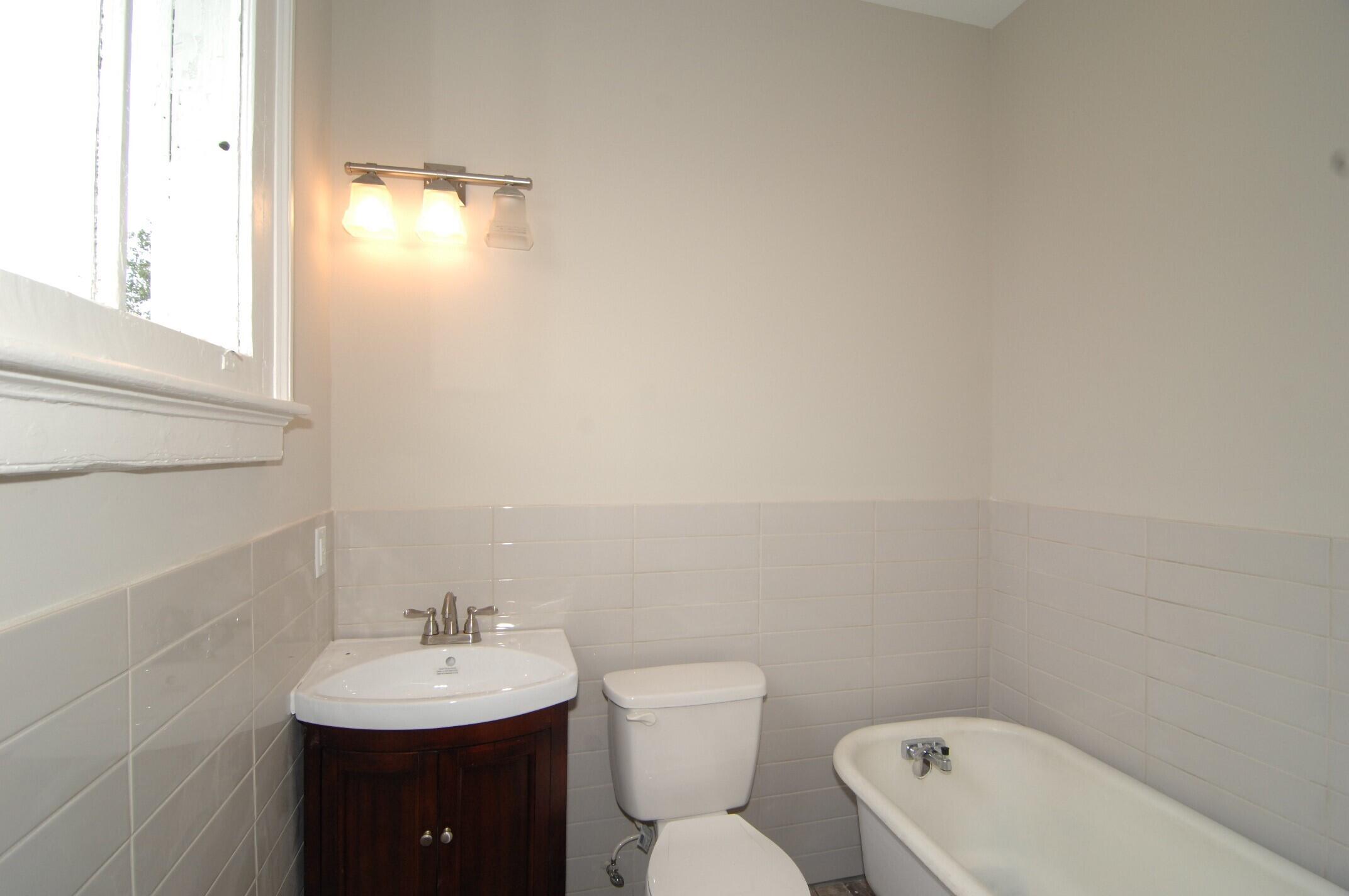 720 King Street, Unit A Charleston, SC 29403 - Photo 8 of 12 6