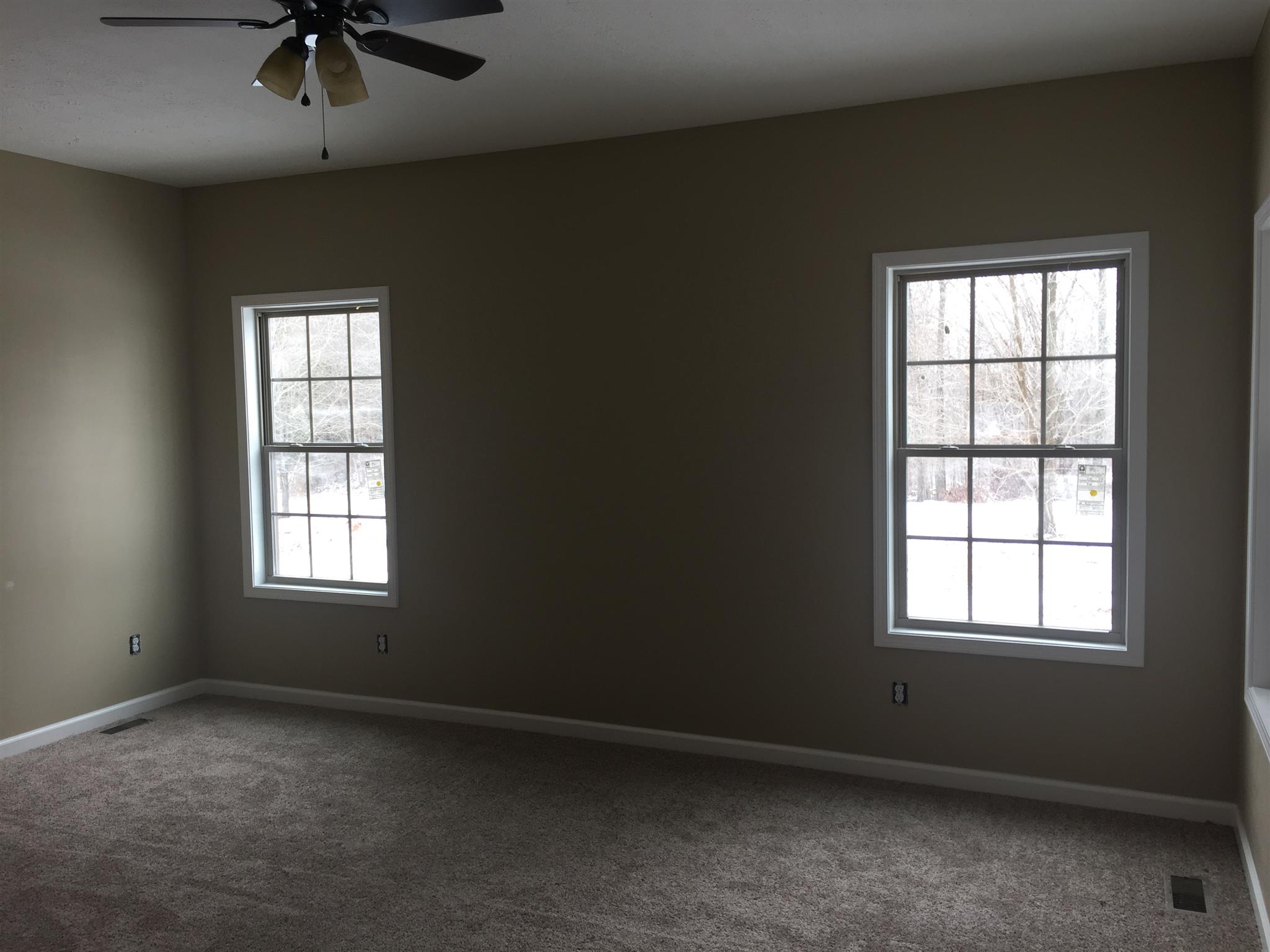 385 South Ray Road Portland, TN 37148 - Photo 5 of 8 an empty room with a window