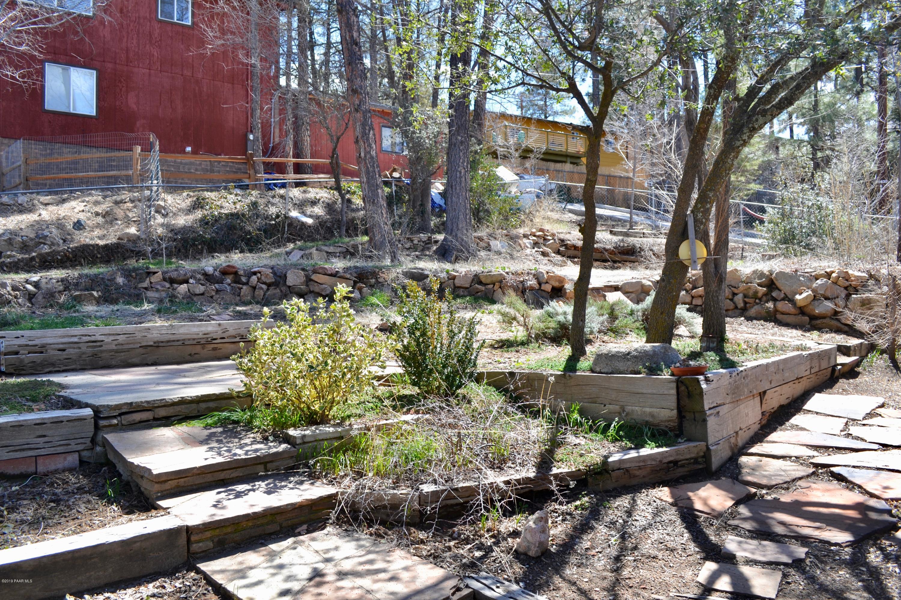 711 Ute Road Prescott, AZ 86303 - Photo 8 of 18 Fenced Backyard