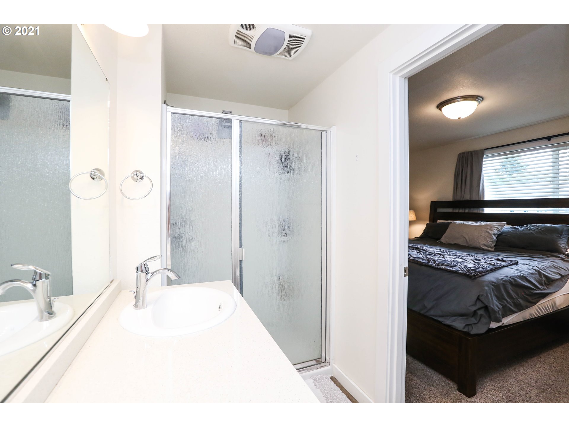 710 53rd Street Springfield, OR 97478 - Photo 10 of 16 a bathroom with a sink and a mirror